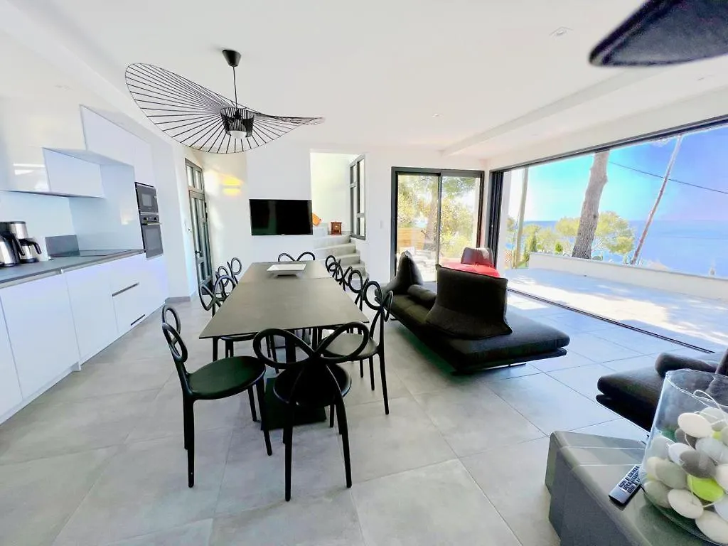 Magnifique Villa Neuve Vue Mer Cavalaire-sur-Mer